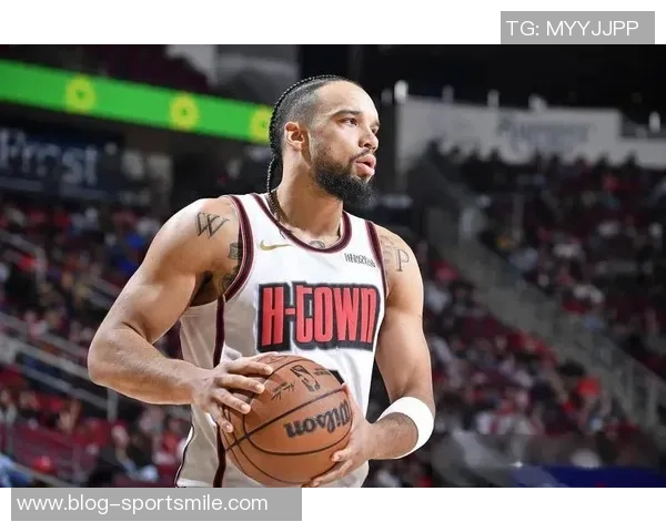 社会我龙哥狄龙半场表现出色三分球精准助力球队取胜